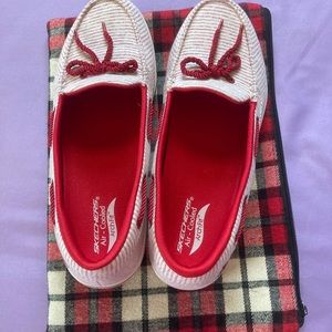 Sketchers Arch Fit shoes Coastal Breeze